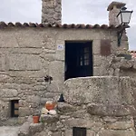 Casa 5 Cruzes Dentro Da Muralha *