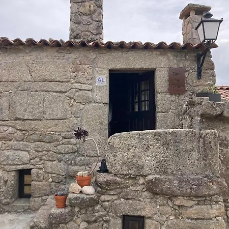 Casa 5 Cruzes Dentro Da Muralha *