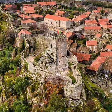 Casa vacanze Casa 5 Cruzes Dentro Da Muralha