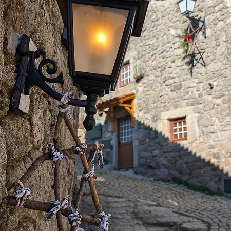 Casa 5 Cruzes Dentro Da Muralha Casa vacanze *