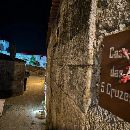 Casa 5 Cruzes Dentro Da Muralha Sortelha