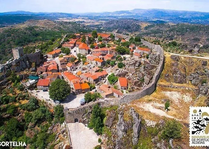 Casa 5 Cruzes Dentro Da Muralha Feriehus Sortelha
