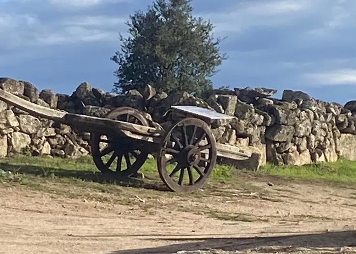 Casa 5 Cruzes Dentro Da Muralha * Sortelha