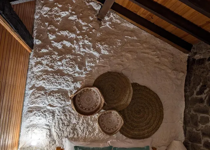 Casa 5 Cruzes Dentro Da Muralha Feriehus Sortelha