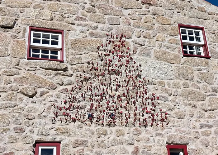 Feriehus Casa 5 Cruzes Dentro Da Muralha *