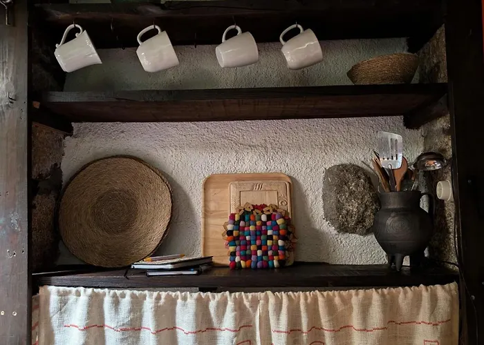 Casa 5 Cruzes Dentro Da Muralha * Sortelha